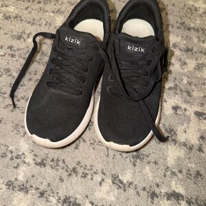 Kizik Women's Athletic Shoes